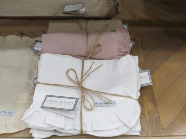 Blanc Mariclo - Individual con volante blanco - INFINITY