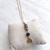 Beave - Collar corto con cadeneta y piedra gris - END GREY