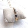 Beave - Collar corto con cadeneta y piedra gris - END GREY
