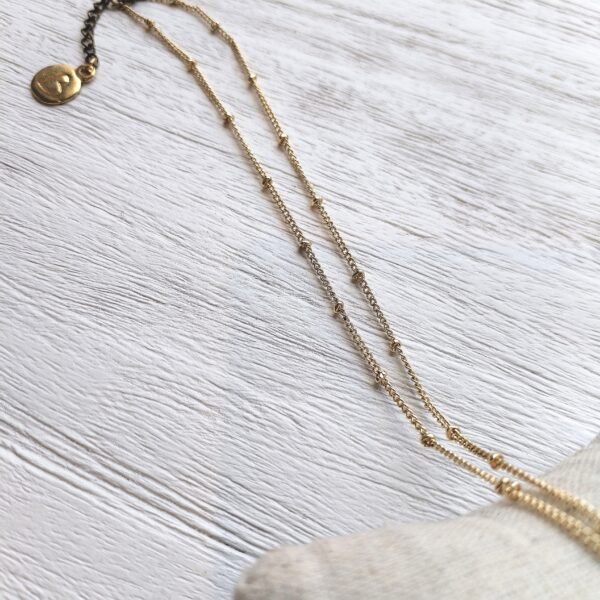 Beave - Collar corto con cadeneta y piedra gris - END GREY