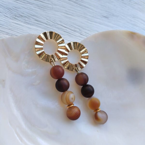 Beave - Pendientes con bolitas marrones - STYLE